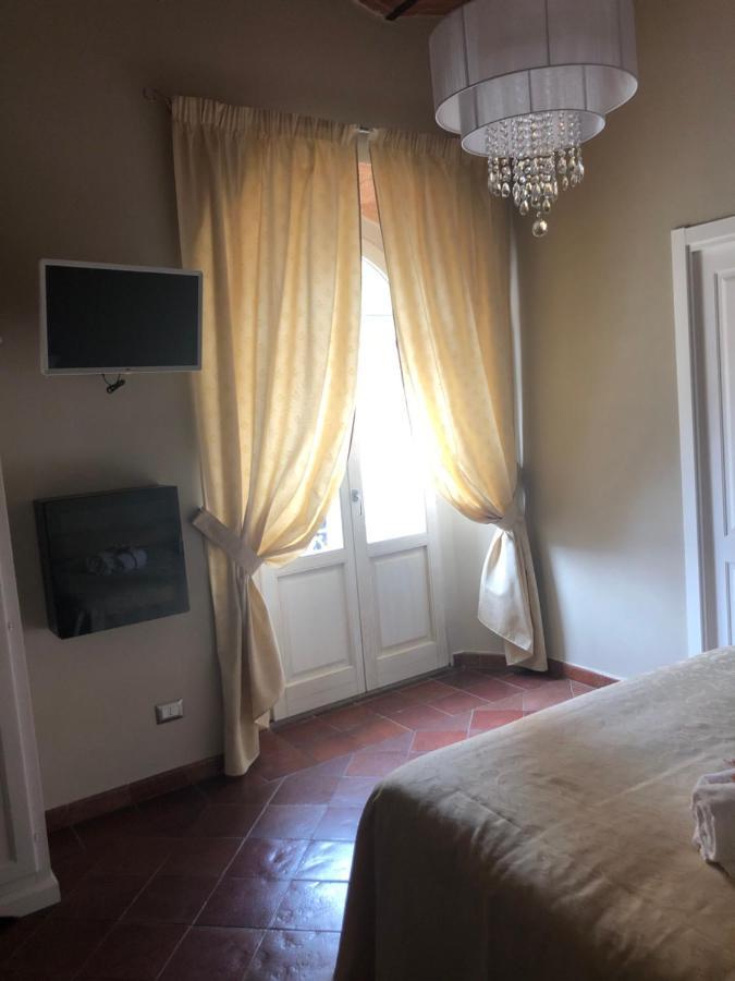 B&B La Loggia E L'Orologio Кастильоне дел Лаго Екстериор снимка